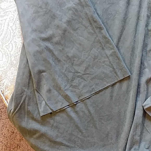 💙3 for 20 Olive green peasant top - Picture 2 of 4